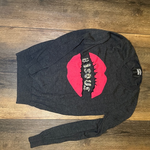 Marcus Lupfer Lips Sweater - Picture 4 of 4
